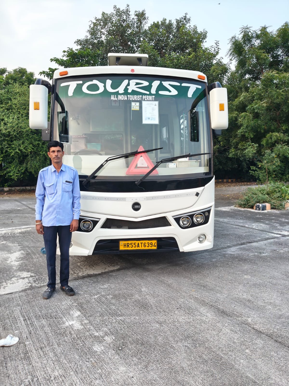 Original tourist coach with its driver