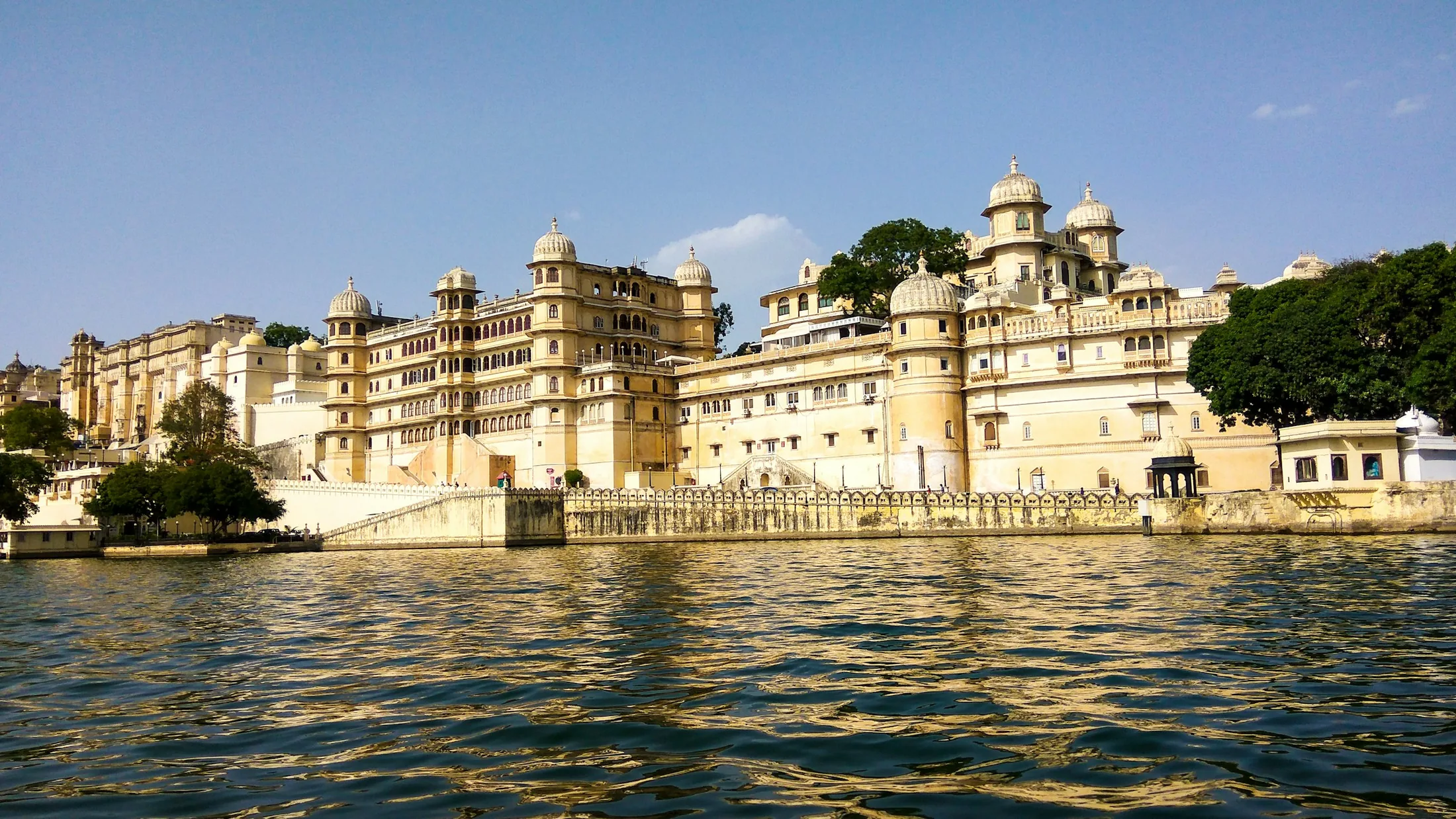 Udaipur waterfront and palace architecture